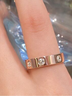 TU.LUXE LOVELY Rose Gold CZ Accent Band Ring - Women Jewelry sz 8
